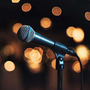 二次会はカラオケで盛り上がりたい！カラオケ設備のある会場の選び方